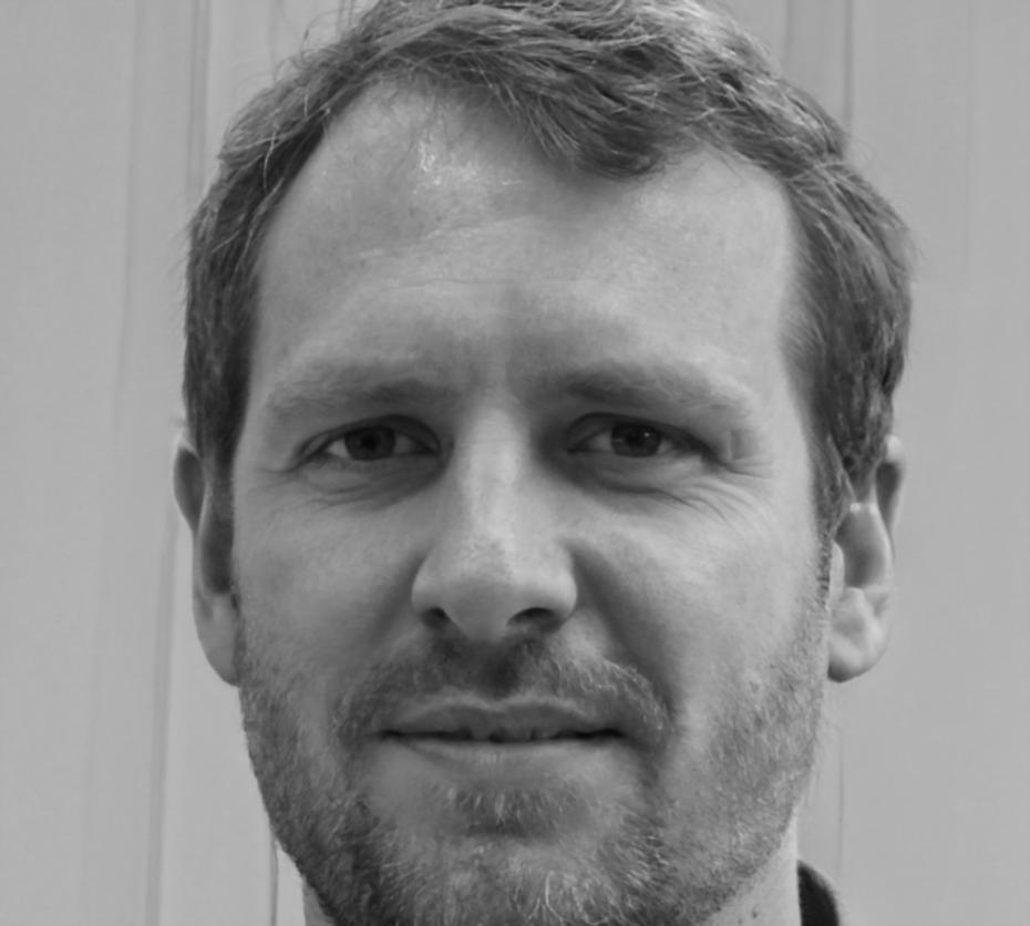 Instructor economic Bogdan Nicolescu