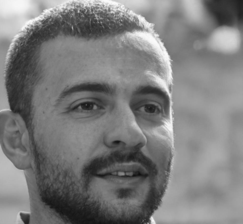 Instructor economic Adrian Tomescu
